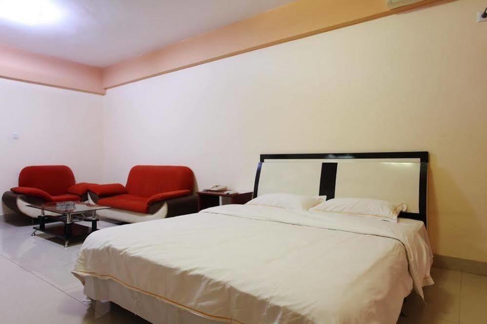 ננינג Taohuayuan Apartment Hotel מראה חיצוני תמונה